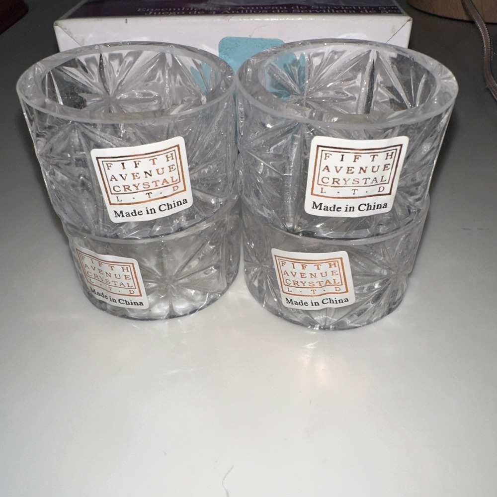 FIFTH AVENUE CRYSTAL 2" NAPKIN RINGS Set‎ of 4 NEW In Open Box CIB Essex 5th Ave